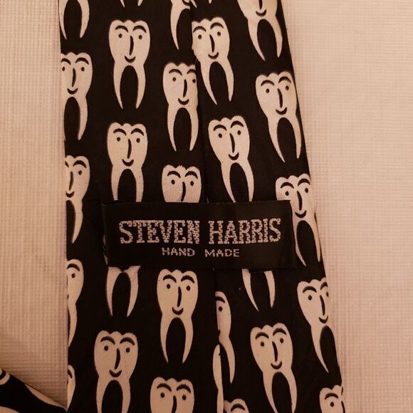 "Steve Harris " men's tie dentist / teeth design handmade black/white Pre-owned - Picture 4 of 5